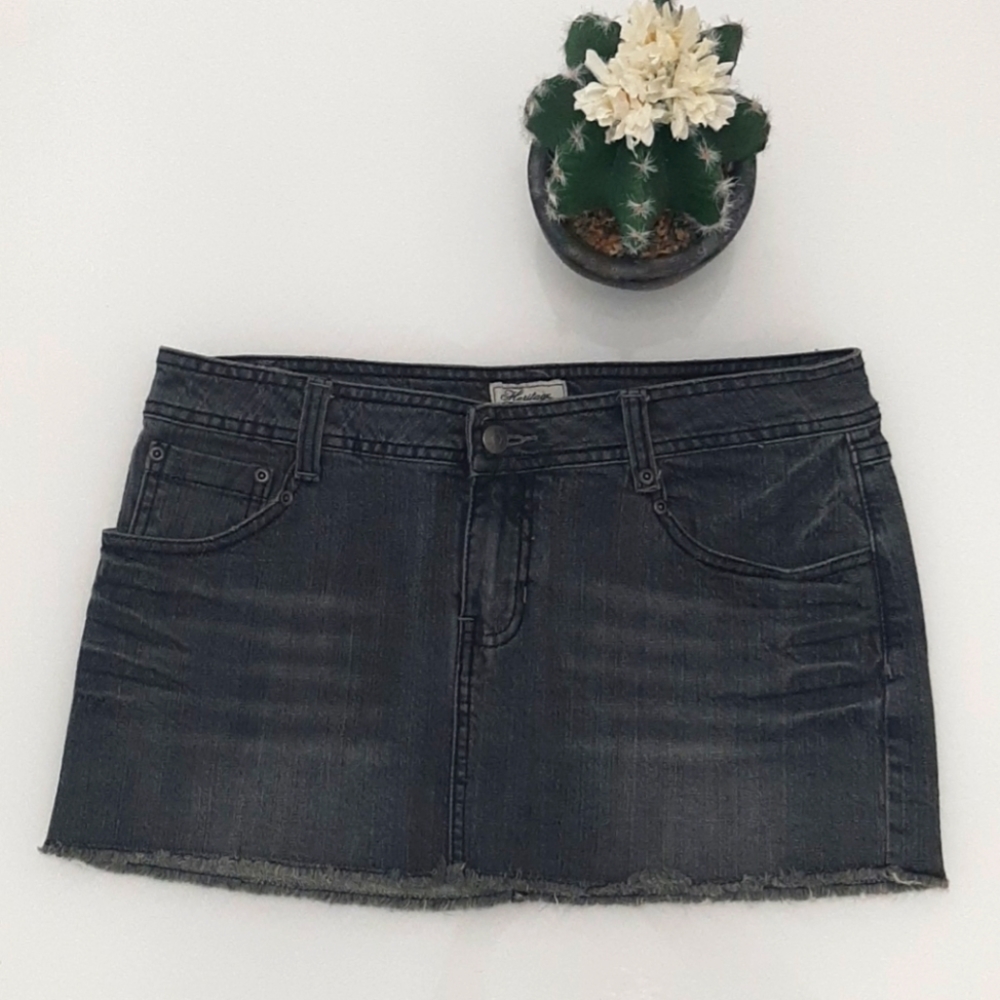 Heritage dark green raw hem skirt